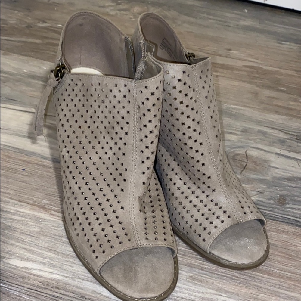 Women’s Anne Klein heels
